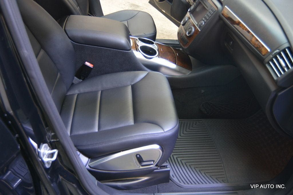 Used 2012 Mercedes-Benz R 350 BlueTEC 4MATIC image 19