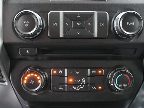 Used 2018 Ford F250 XLT AWD/4WD image 19