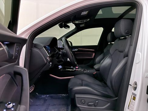 Used 2023 Audi SQ5 Prestige w/ Prestige Package image 18