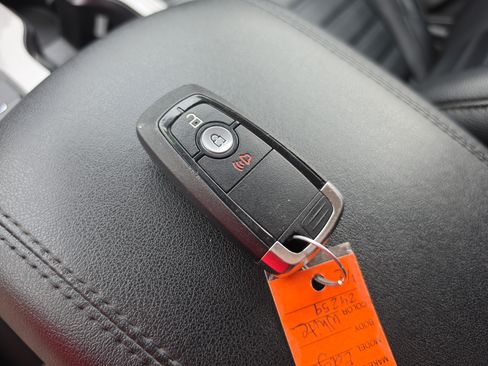 Used 2023 Ford Edge SEL AWD/4WD image 34