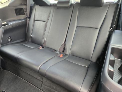Used 2026 Toyota Grand Highlander AWD Hybrid image 31