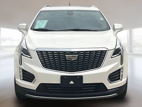 Used 2024 Cadillac XT5 Premium Luxury AWD/4WD image 2