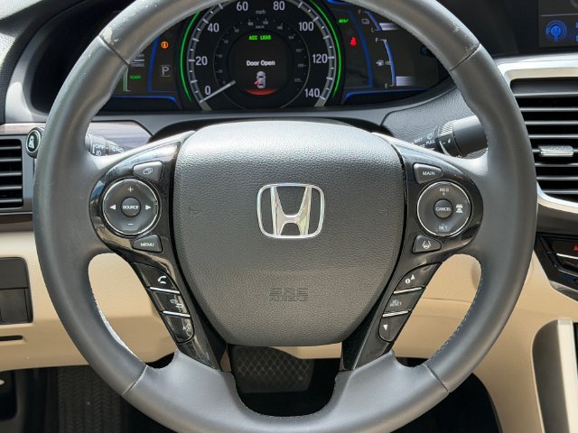 Used 2017 Honda Accord EX-L image 14