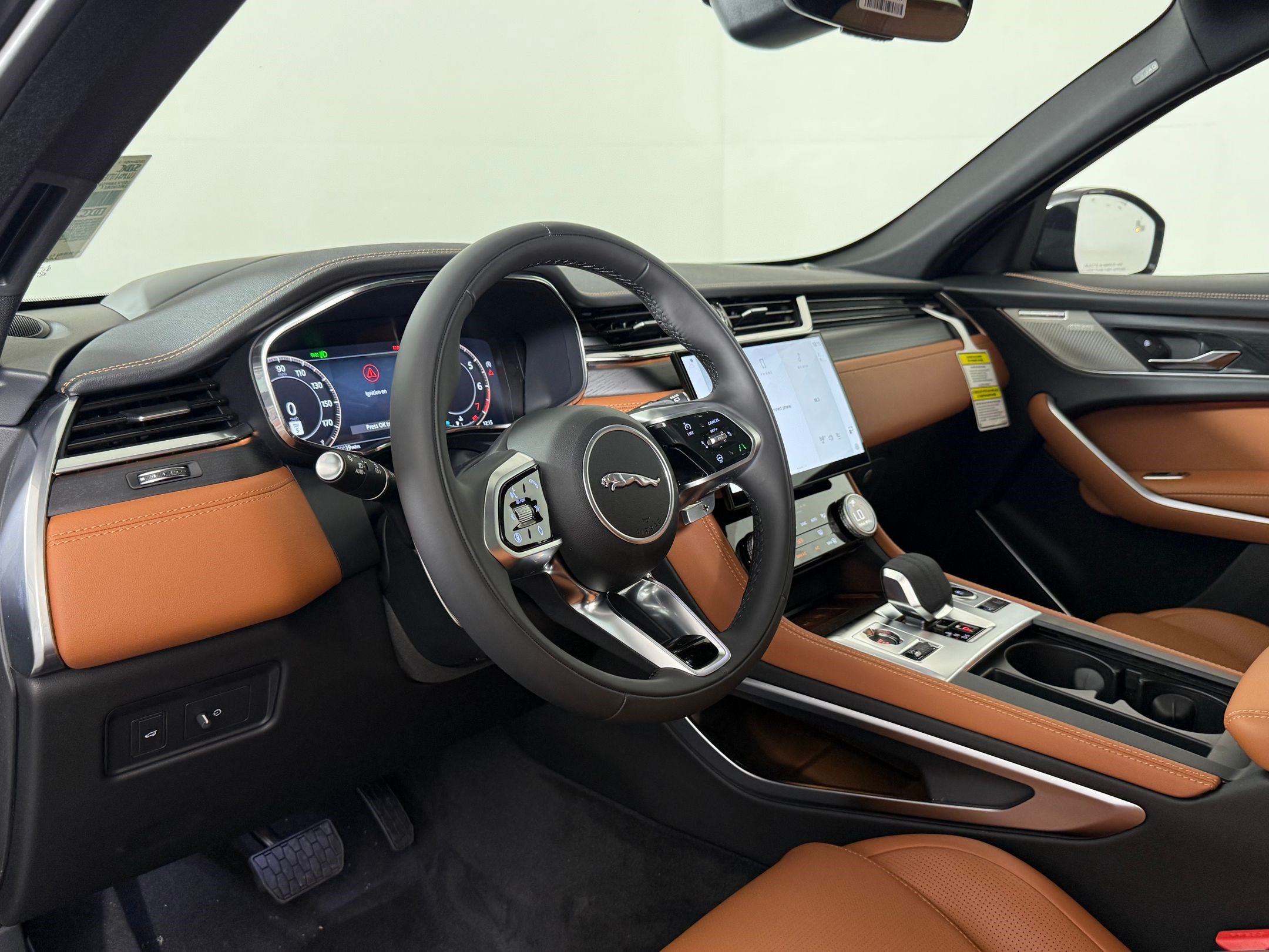 New 2026 Jaguar F-PACE R-Dynamic S AWD/4WD image 4
