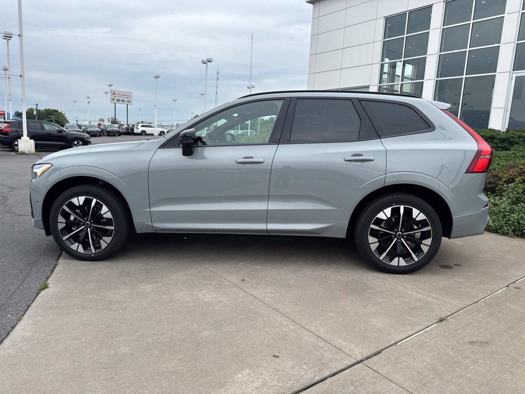 Used 2027 Volvo XC60 B5 Plus AWD/4WD image 8