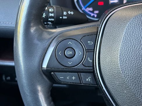 Used 2020 Toyota RAV4 Limited AWD/4WD image 27