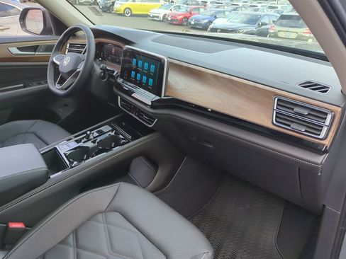 New 2026 Volkswagen Atlas SE image 39