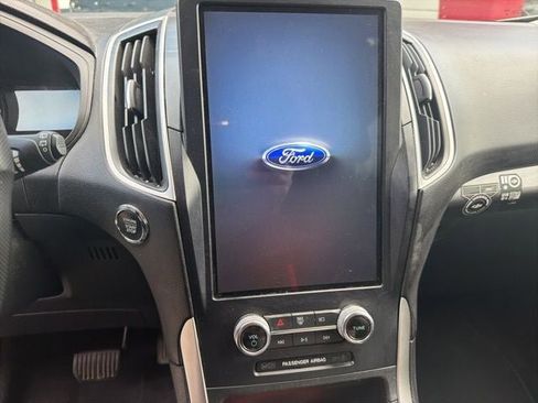 Used 2024 Ford Edge SE image 21