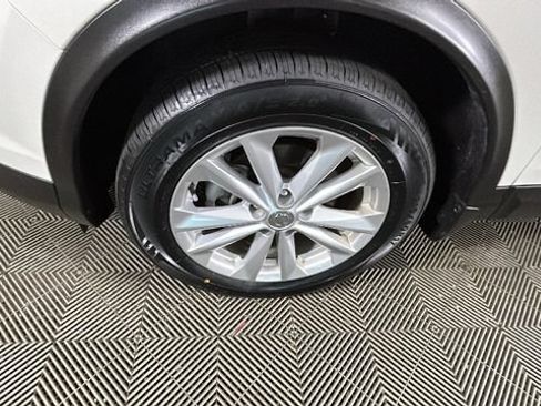 Used 2018 Nissan Rogue Sport SV w/ SV All-Weather Package FWD image 9