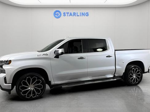Used 2020 Chevrolet Silverado 1500 High Country w/ Z71 Off-Road Package AWD/4WD image 2