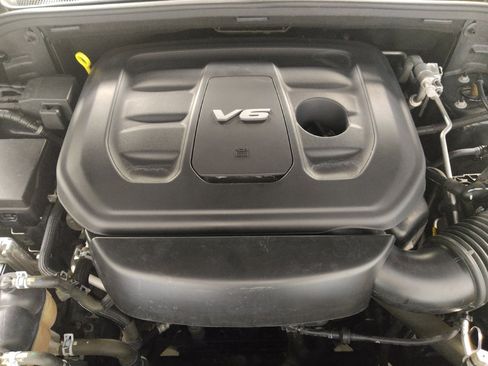 Used 2018 Jeep Grand Cherokee Overland AWD/4WD image 30