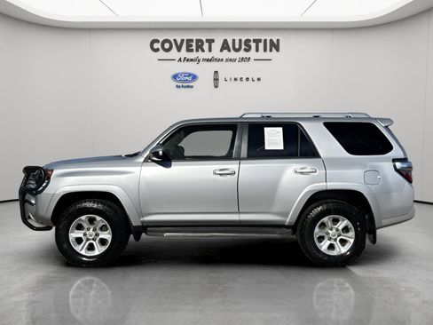 Used 2015 Toyota 4Runner SR5 Premium image 2