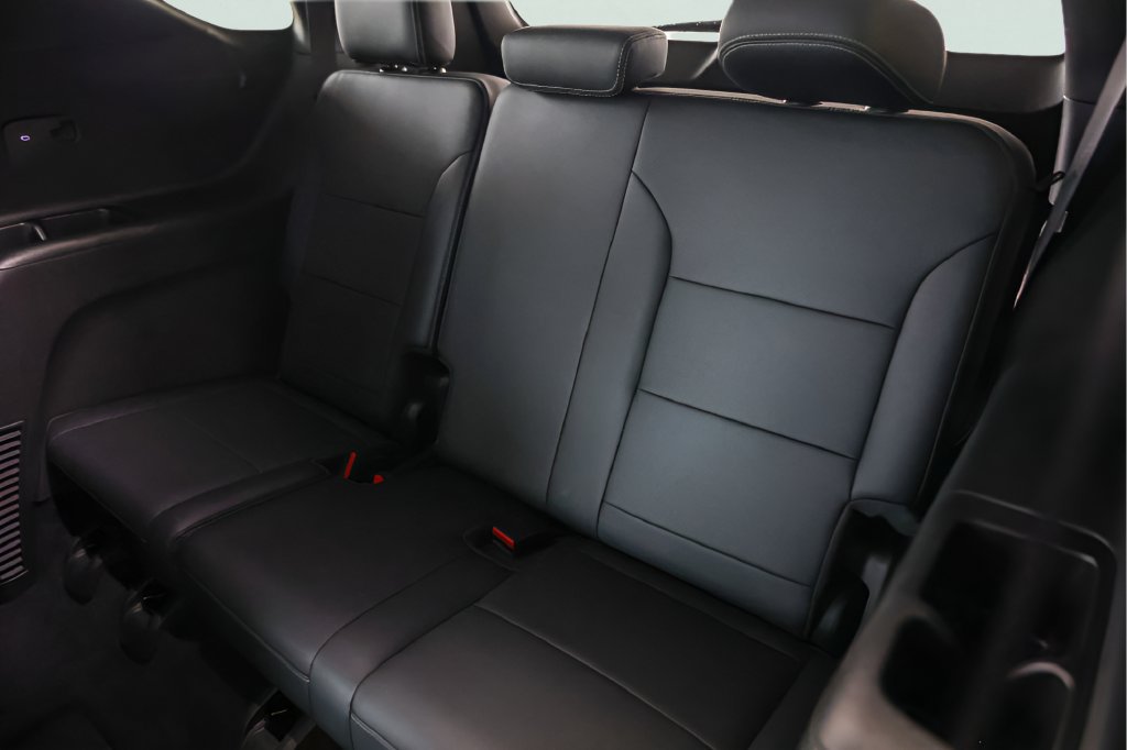 Used 2026 Chevrolet Traverse LT AWD/4WD image 26