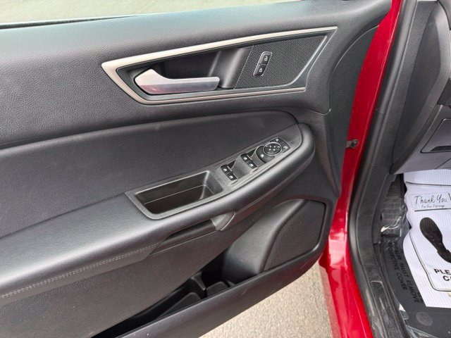 Used 2024 Ford Edge SEL AWD/4WD image 15