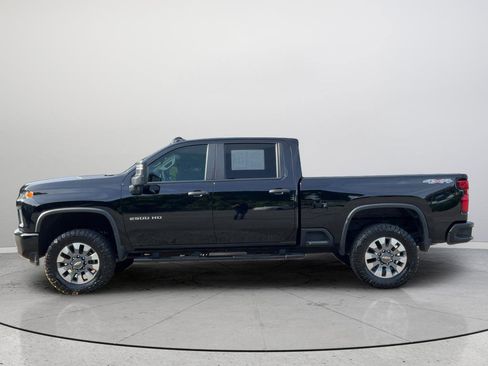 Used 2023 Chevrolet Silverado 2500 Custom w/ Custom Convenience Package AWD/4WD image 10