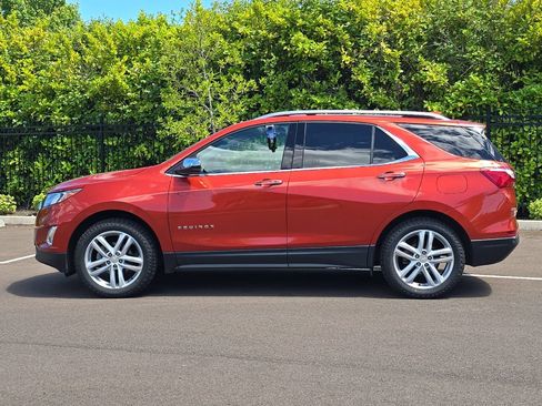 Used 2020 Chevrolet Equinox Premier AWD/4WD image 7