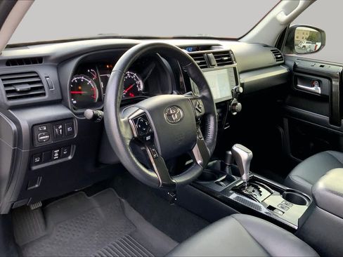 Used 2023 Toyota 4Runner TRD Off-Road Premium w/ Off Road Premium Plus Package AWD/4WD image 17