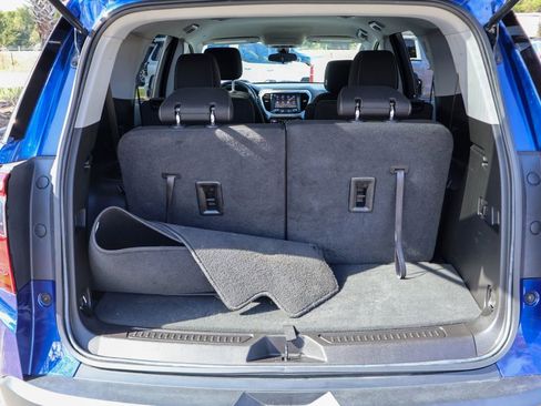 Used 2023 GMC Acadia SLE w/ Elevation Edition image 25