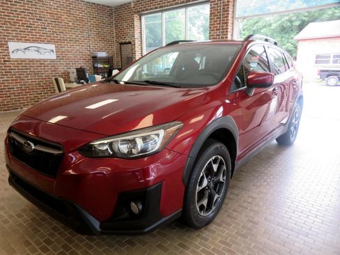 Used 2019 Subaru Crosstrek 2.0i Premium image 1
