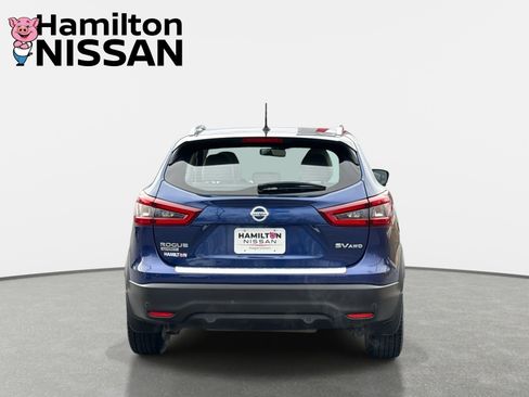 Used 2022 Nissan Rogue Sport SV w/ Technology Package image 3