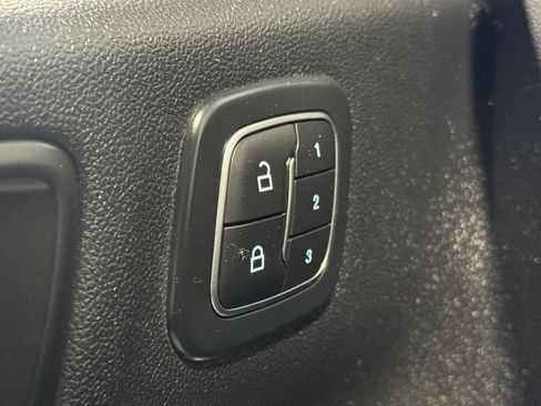 Used 2024 Ford Escape Platinum AWD/4WD image 26