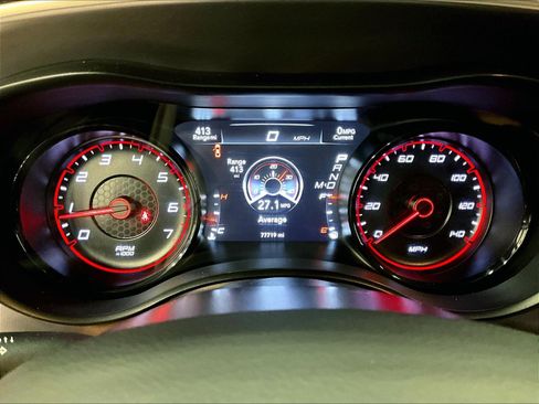 Used 2021 Dodge Charger SXT w/ Blacktop Package RWD image 13