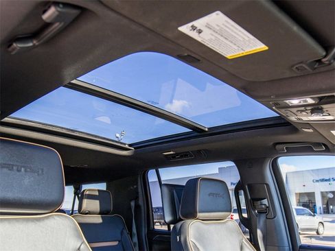 Used 2023 GMC Yukon XL AT4 w/ AT4 Premium Plus Package image 17