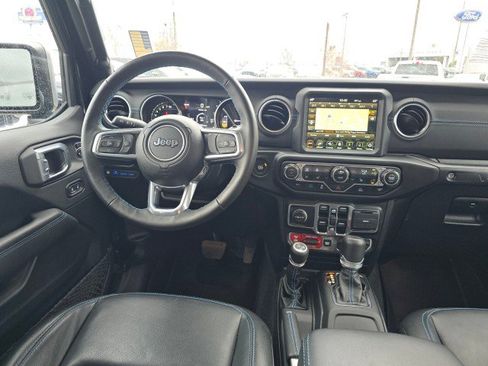 Certified 2022 Jeep Wrangler Unlimited Rubicon 4xe w/ Cold Weather Group AWD/4WD image 22