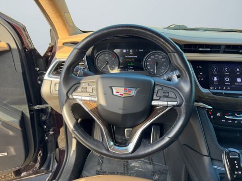 Used 2020 Cadillac XT6 Sport w/ Platinum Package image 12