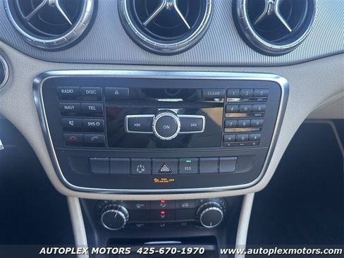 Used 2014 Mercedes-Benz CLA 250 image 23