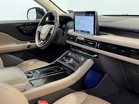 Used 2022 Lincoln Aviator Reserve w/ Elements Package Plus image 17