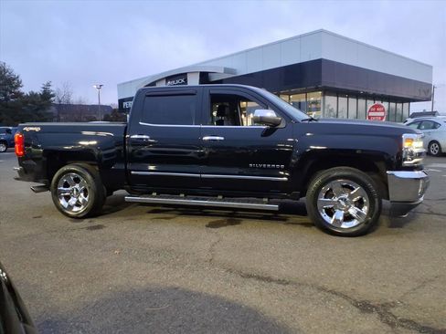 Used 2017 Chevrolet Silverado 1500 LTZ image 2