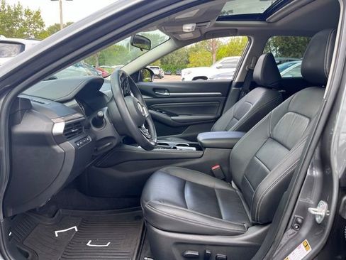 Used 2021 Nissan Altima 2.5 SL FWD image 7