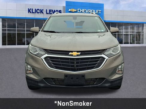 Used 2019 Chevrolet Equinox LT image 2