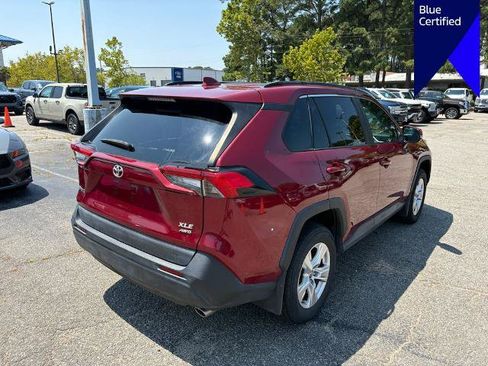 Used 2021 Toyota RAV4 XLE AWD/4WD image 5