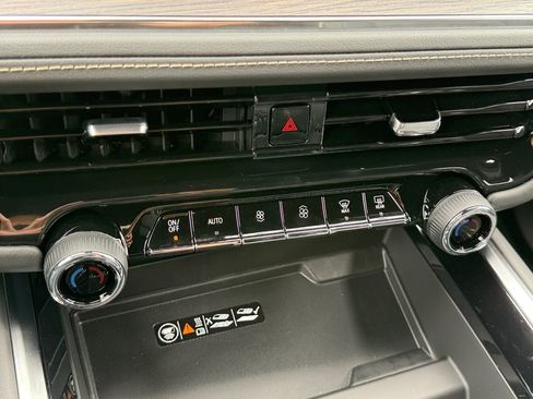 New 2026 Chevrolet Tahoe Premier AWD/4WD image 18
