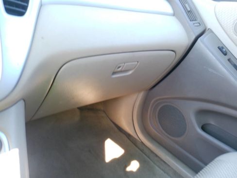 Used 2004 Toyota Highlander 4WD V6 image 17