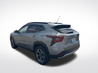 Used 2025 Chevrolet Trax LT video 3