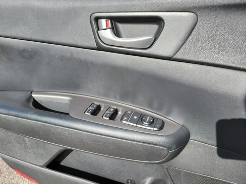 Used 2019 Kia Optima LX image 19