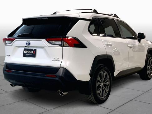 Used 2024 Toyota RAV4 XLE Premium image 13