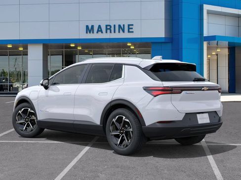 New 2026 Chevrolet Equinox EV LT FWD image 3