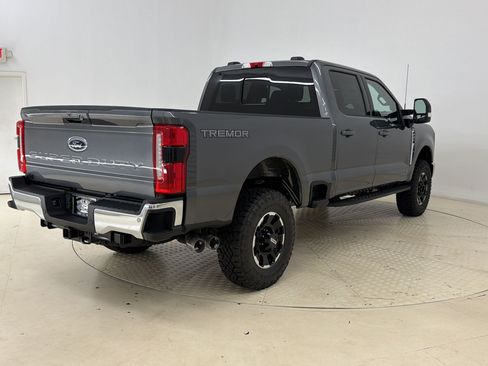 New 2026 Ford F250 Lariat w/ Tremor Off-Road Package AWD/4WD image 9