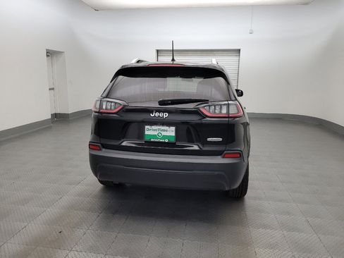 Used 2019 Jeep Cherokee Latitude Plus FWD image 7