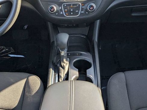 Used 2024 Chevrolet Malibu LT FWD image 16