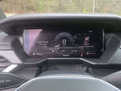 Used 2025 GMC Acadia Elevation image 26