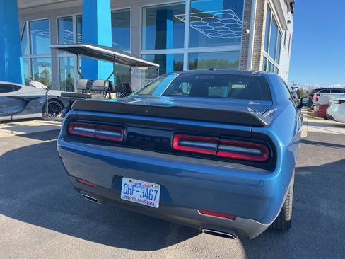 Used 2020 Dodge Challenger SXT w/ Blacktop Package image 12