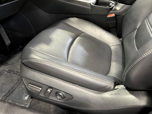 Used 2021 Toyota RAV4 XLE Premium image 27