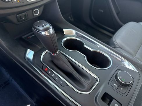 Used 2019 Chevrolet Traverse Premier w/ Driver Confidence II Package image 24