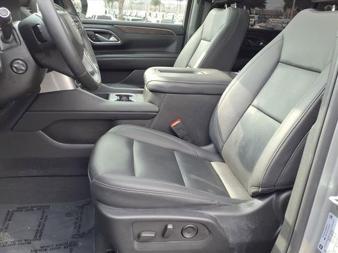 Certified 2024 Chevrolet Suburban Z71 w/ Luxury Package image 13