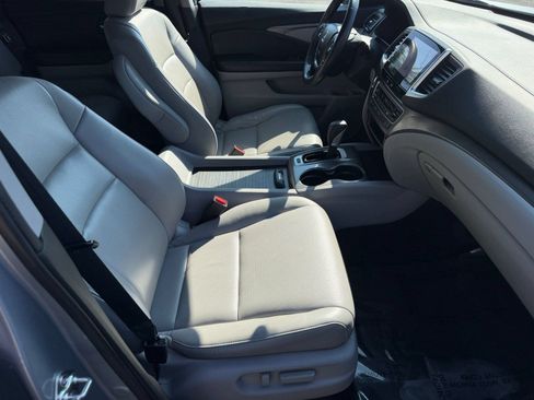 Used 2017 Honda Ridgeline RTL-T image 25